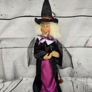 Witch statue Figure Halloween Decor Pumpkins Decorations